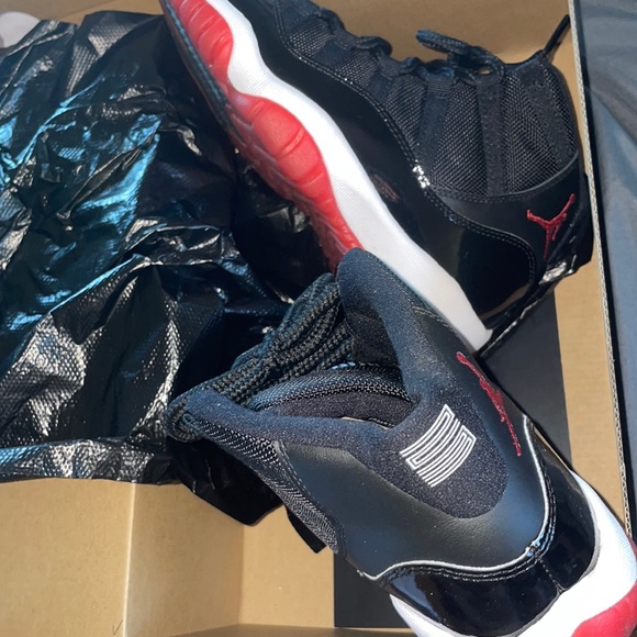 Air Jordan 11 bred 2019